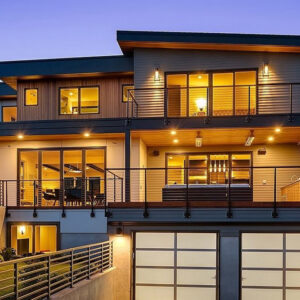 Modern Horizontal Picket