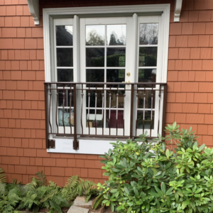 vertical picket