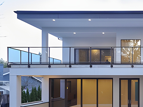 Residential glass railing example